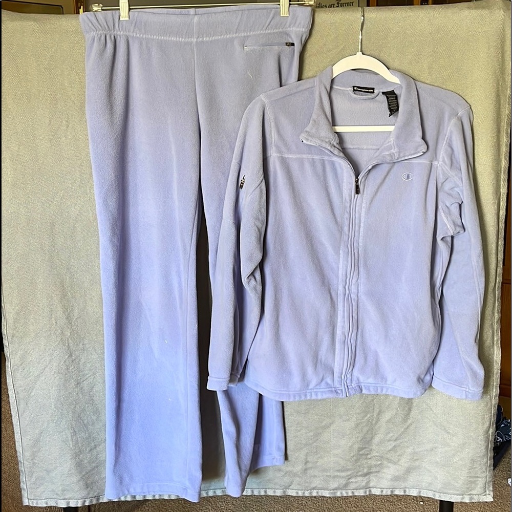 Champion elite sweat outfit. Woman’s size large